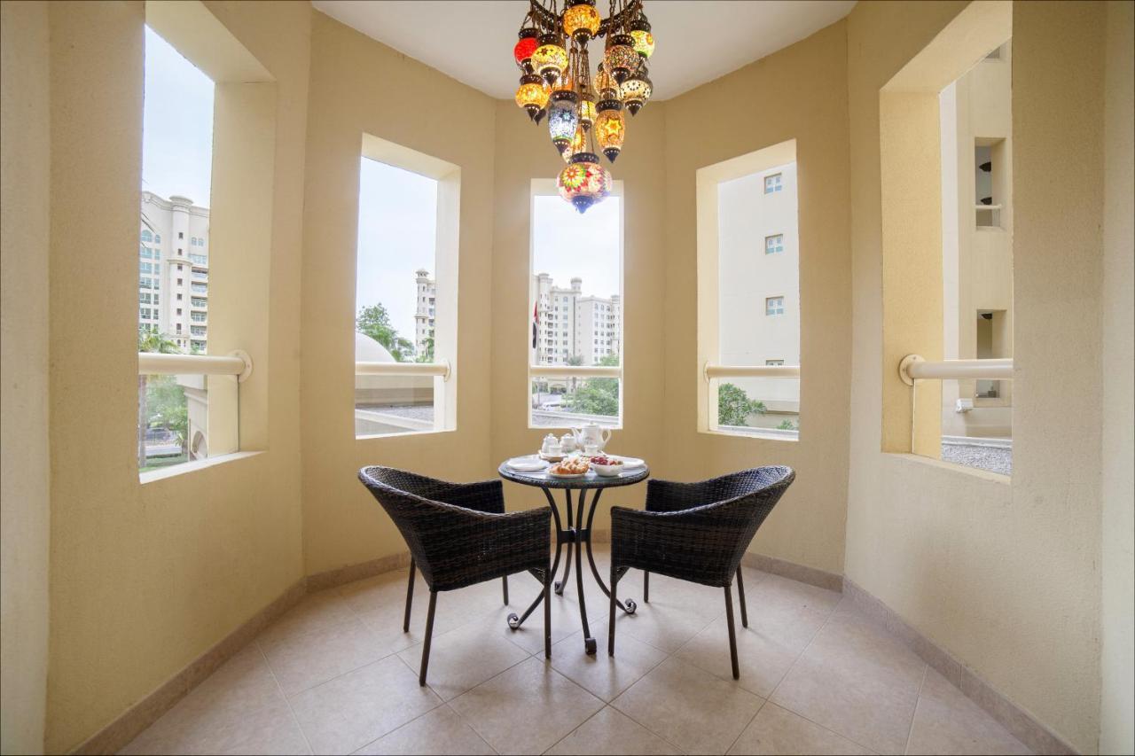 2br On Palm Jumeirah Shoreline 12 - Pool & Access *